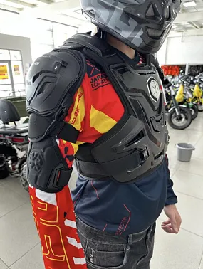 Мотозащита (черепаха с рукавами) ACE BIKER XD4-96 цв. Черный р.M