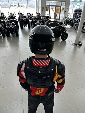 Мотозащита (черепаха с рукавами ACE BIKER XD4-96 цв. Черный р.L